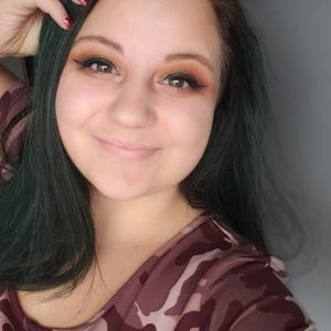 Meet your Posher, Roxanne